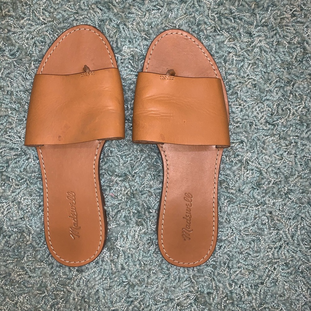 Made well tan flip flop/ slide